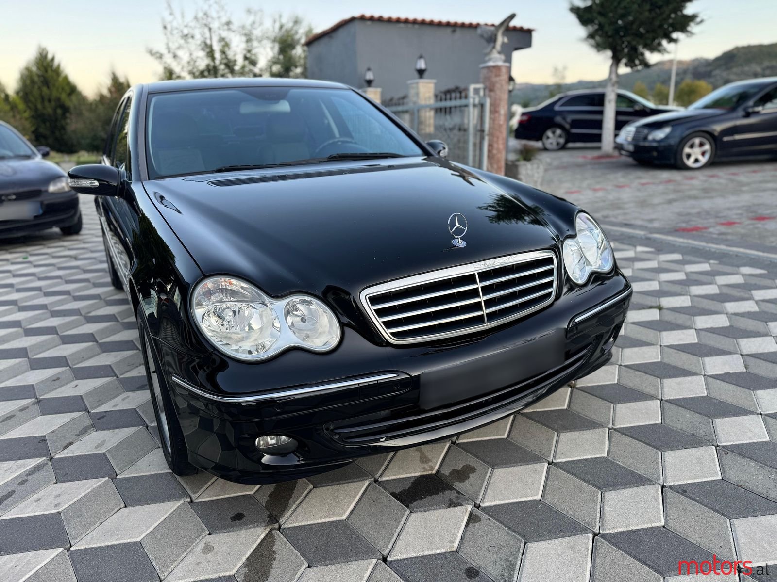 2008' Mercedes-Benz C 200 photo #2