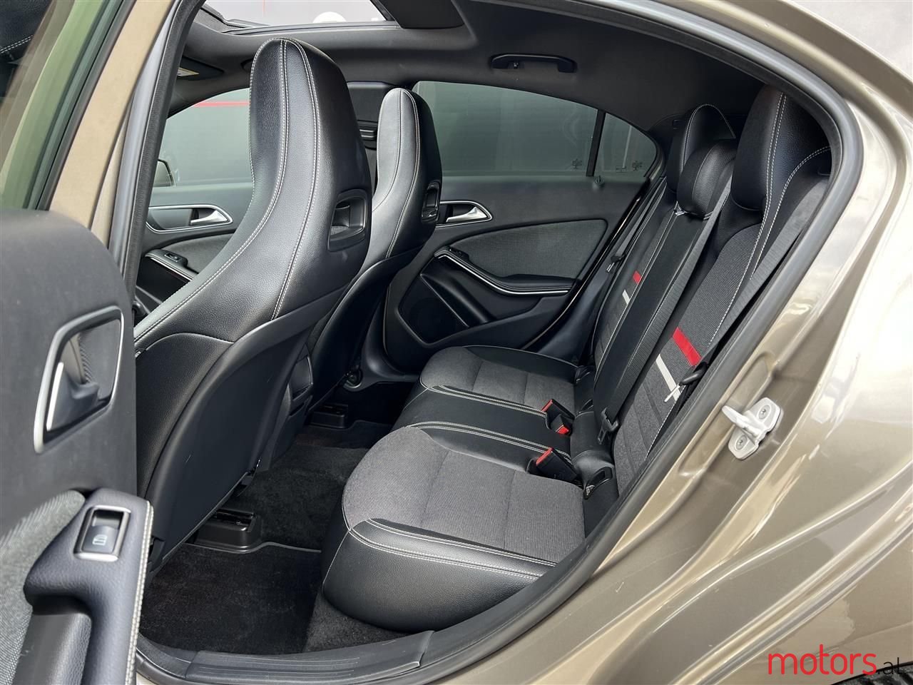 2013' Mercedes-Benz A 200 photo #4