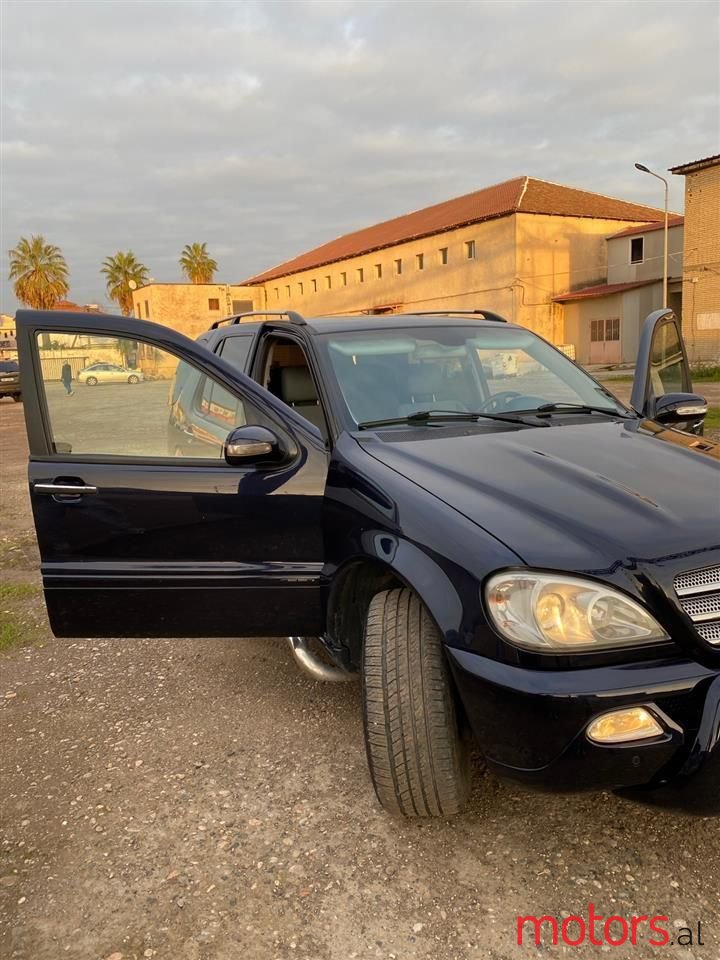 2004' Mercedes-Benz ML 270 photo #1