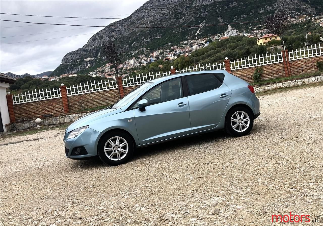 2010' SEAT Ibiza photo #6