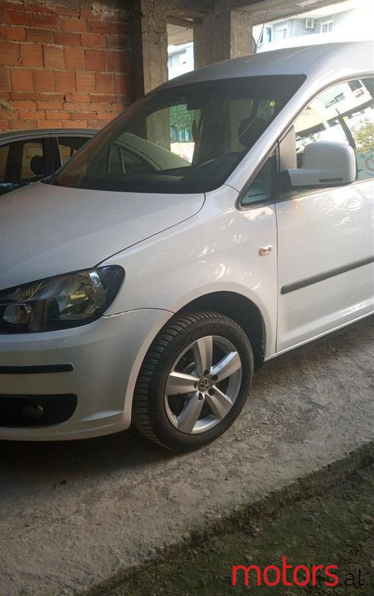 2012' Volkswagen Caddy photo #1