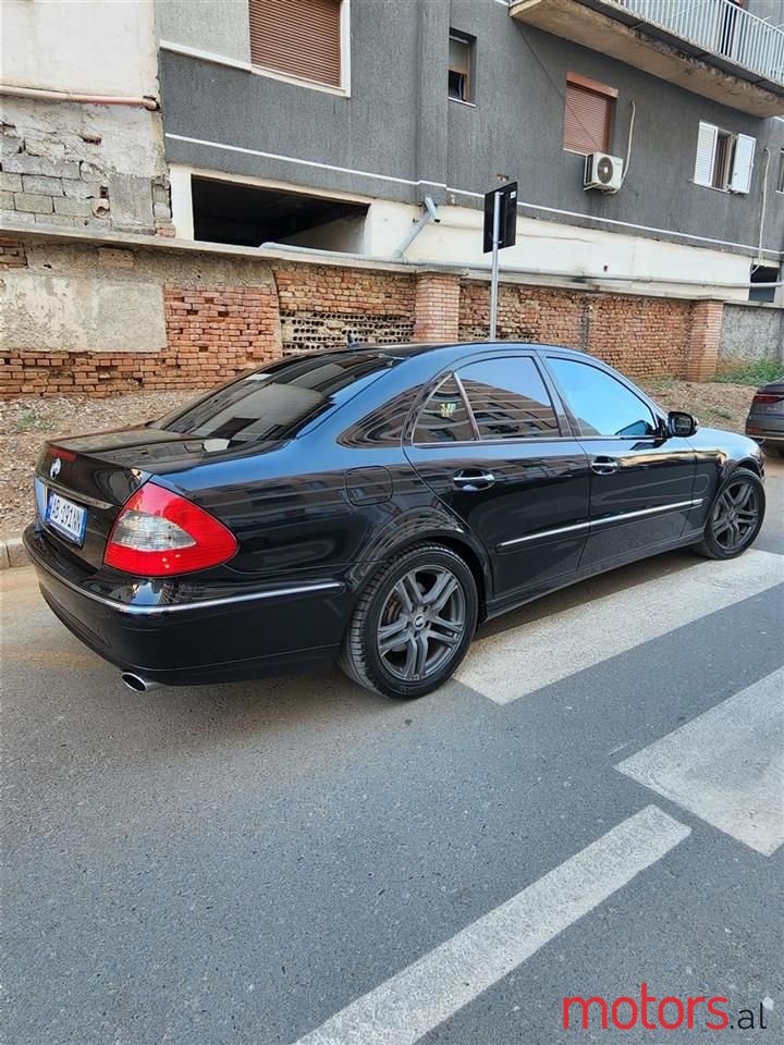 2008' Mercedes-Benz E 280 photo #5