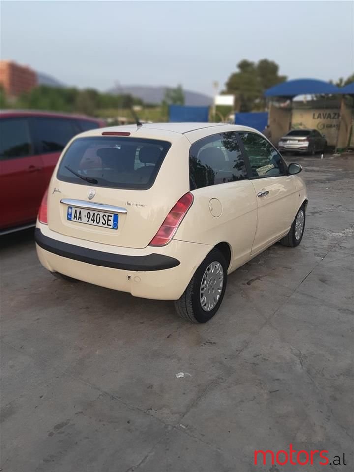 2004' Lancia Ypsilon photo #2