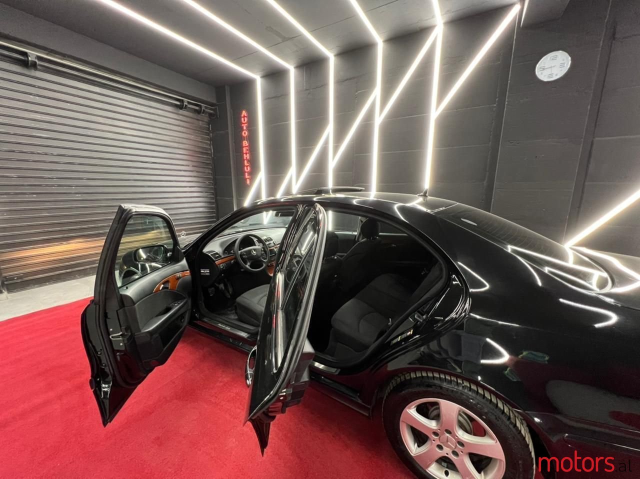 2007' Mercedes-Benz E 200 photo #5