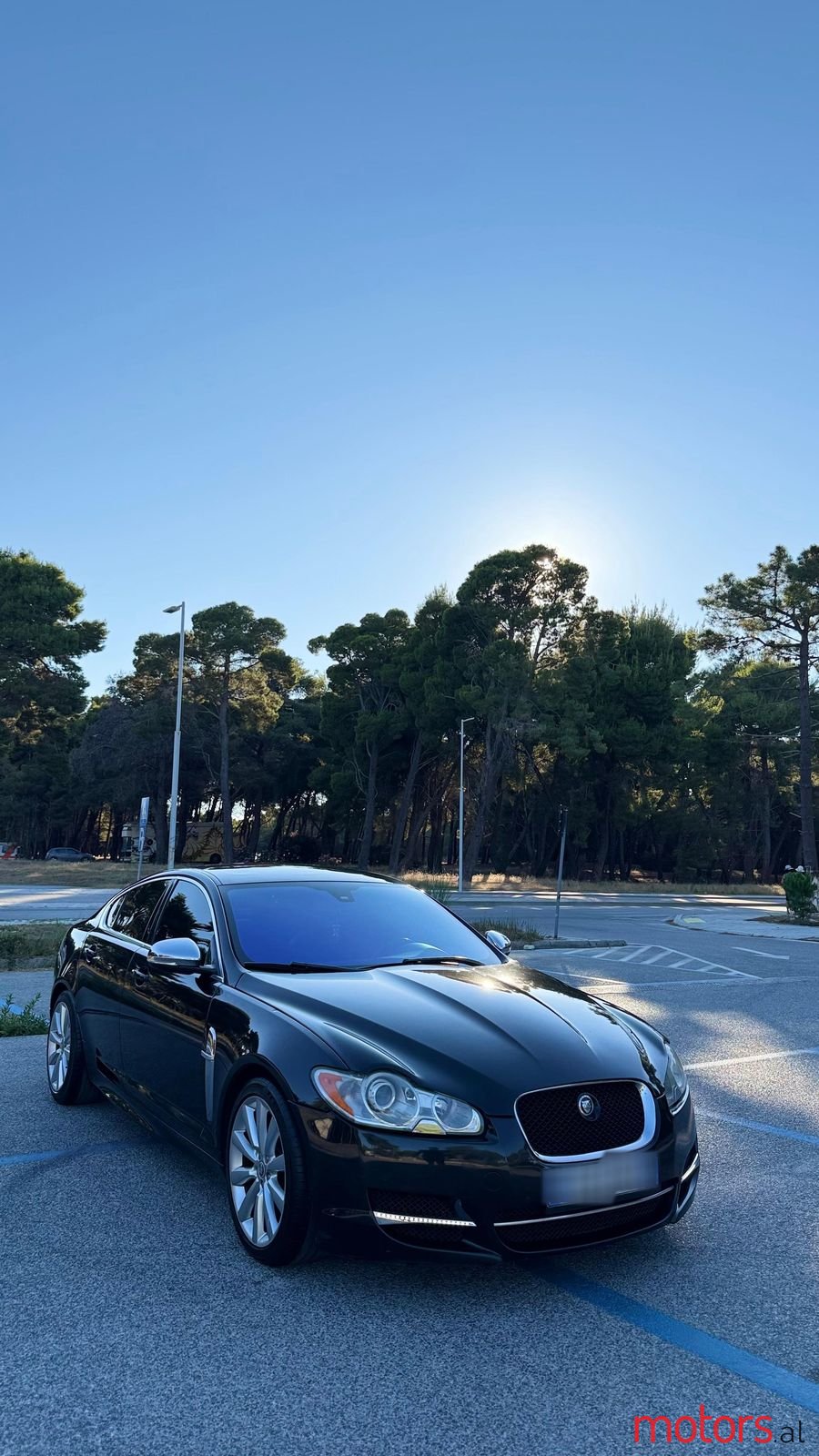 2012' Jaguar XF photo #5