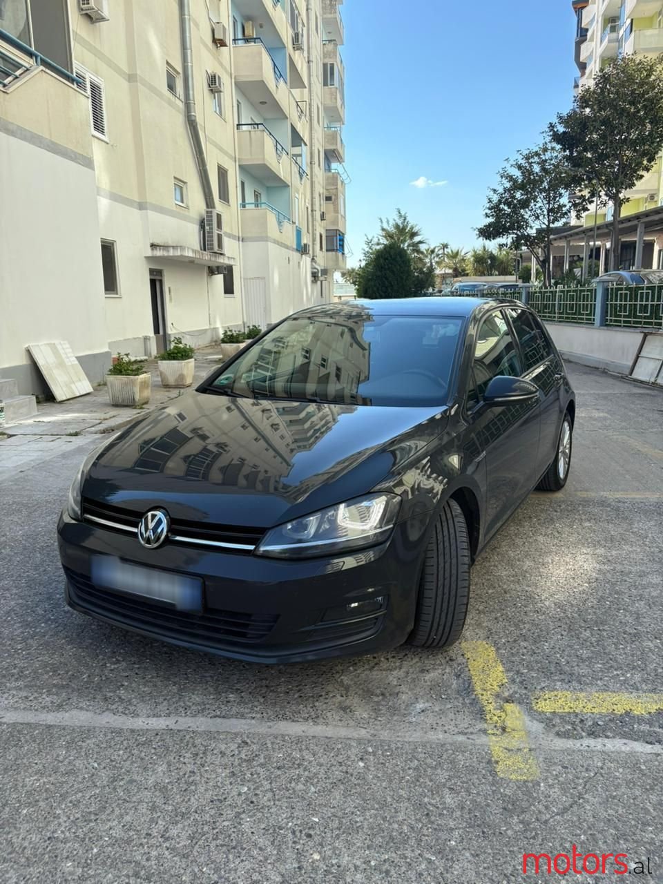 2015' Volkswagen Golf photo #1