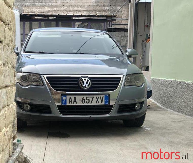 2009' Volkswagen Passat photo #2