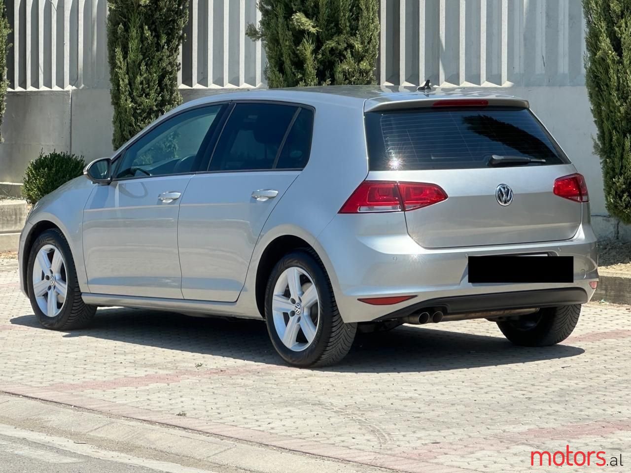 2013' Volkswagen Golf photo #2