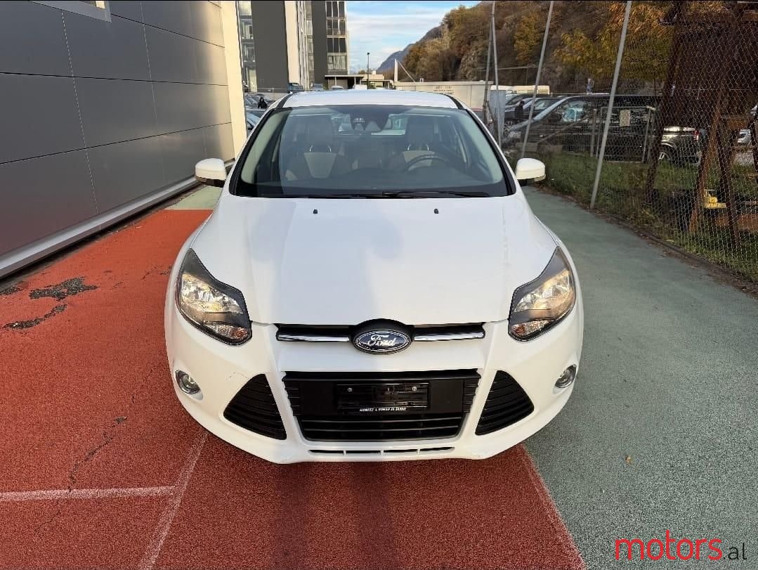 2014' Ford Focus photo #2