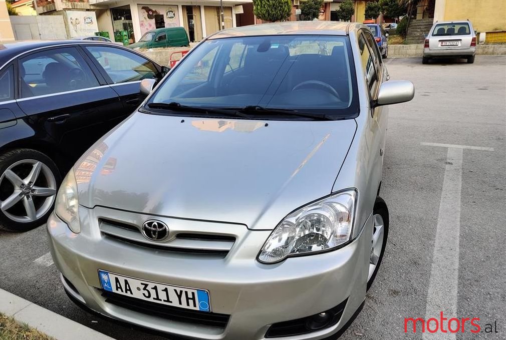 2005' Toyota Corolla photo #1