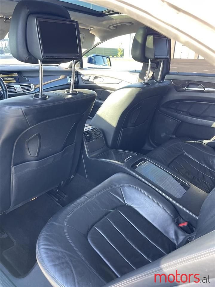 2011' Mercedes-Benz CLS 350 photo #3