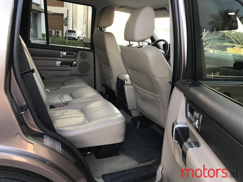 2012' Land Rover Discovery photo #5