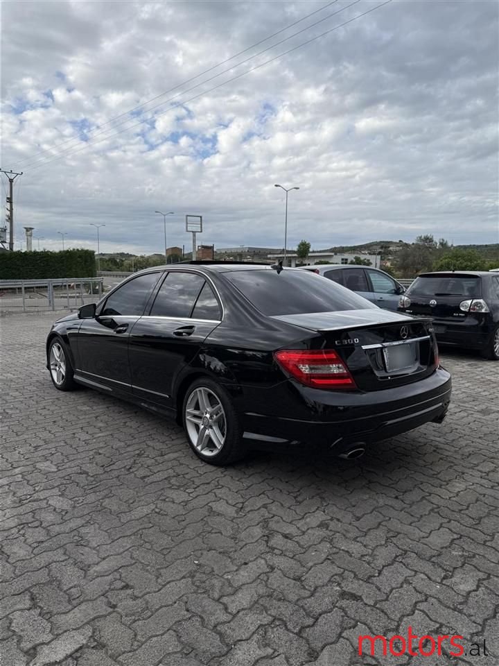 2012' Mercedes-Benz C 300 photo #3