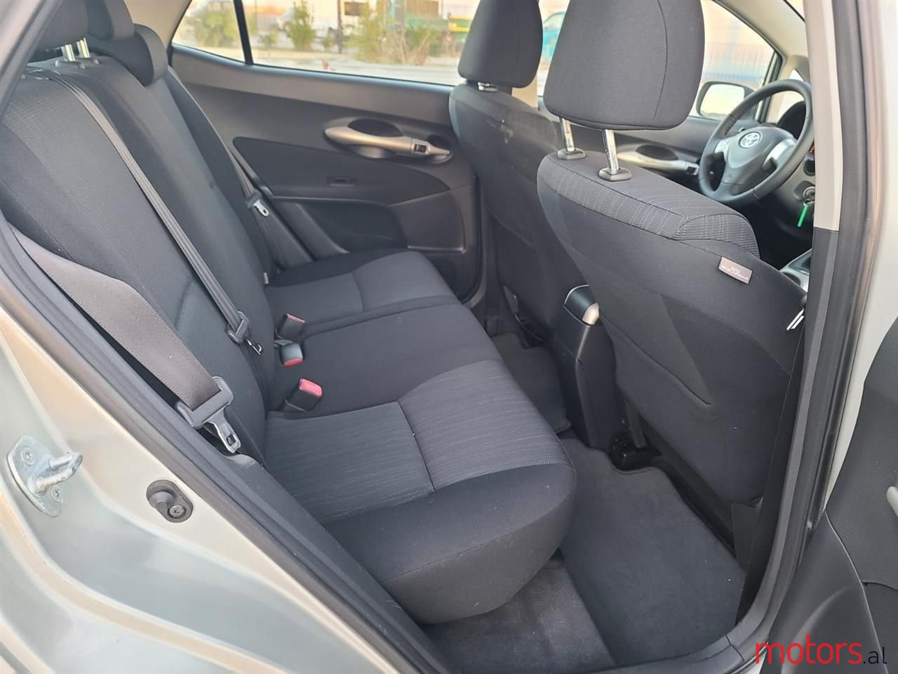 2008' Toyota Auris photo #6