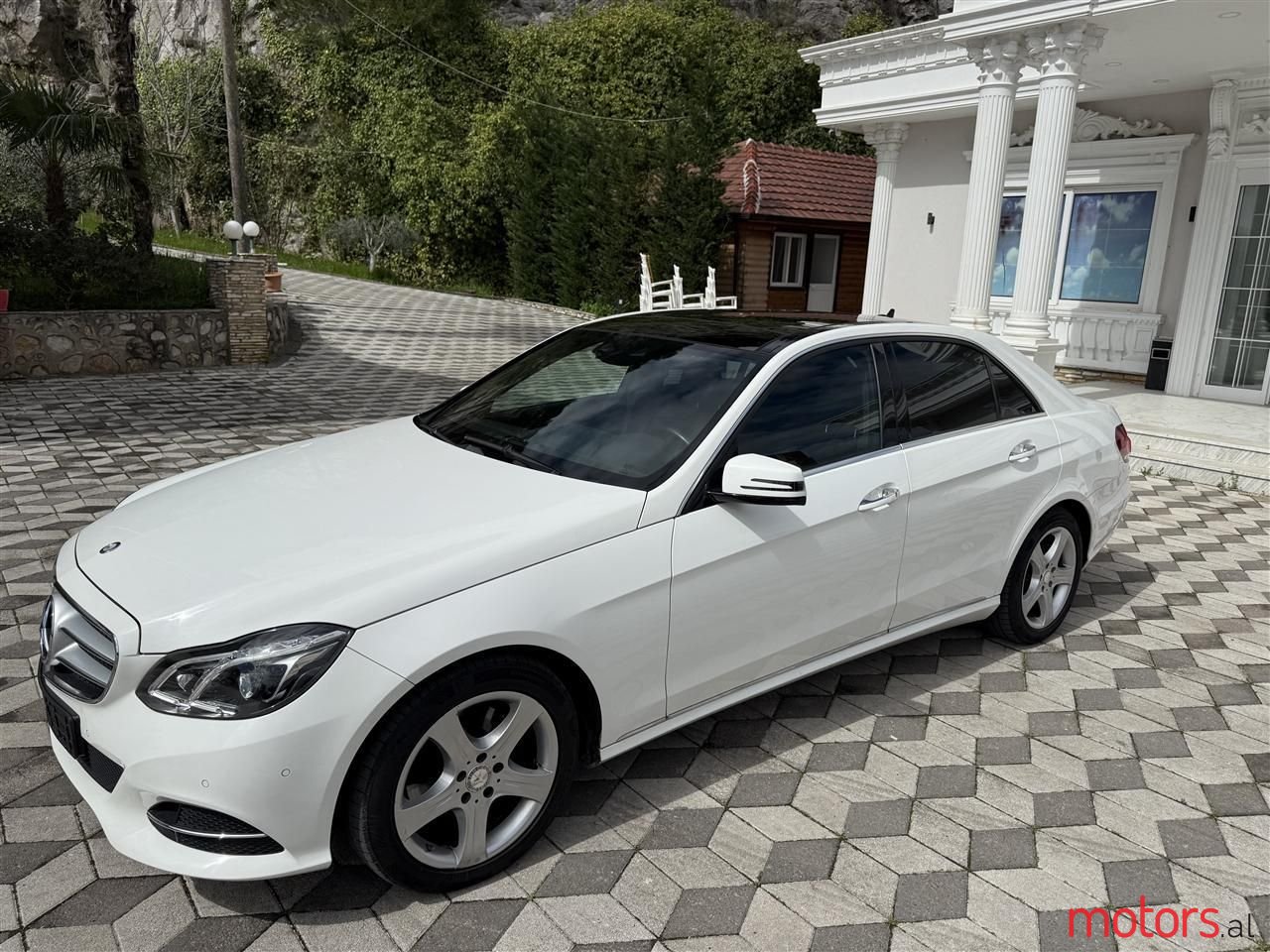 2014' Mercedes-Benz E 250 photo #4