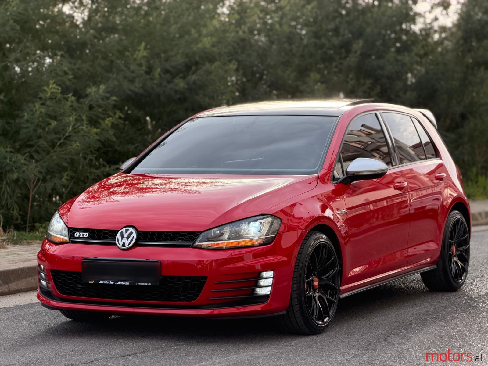 2015' Volkswagen Golf photo #5