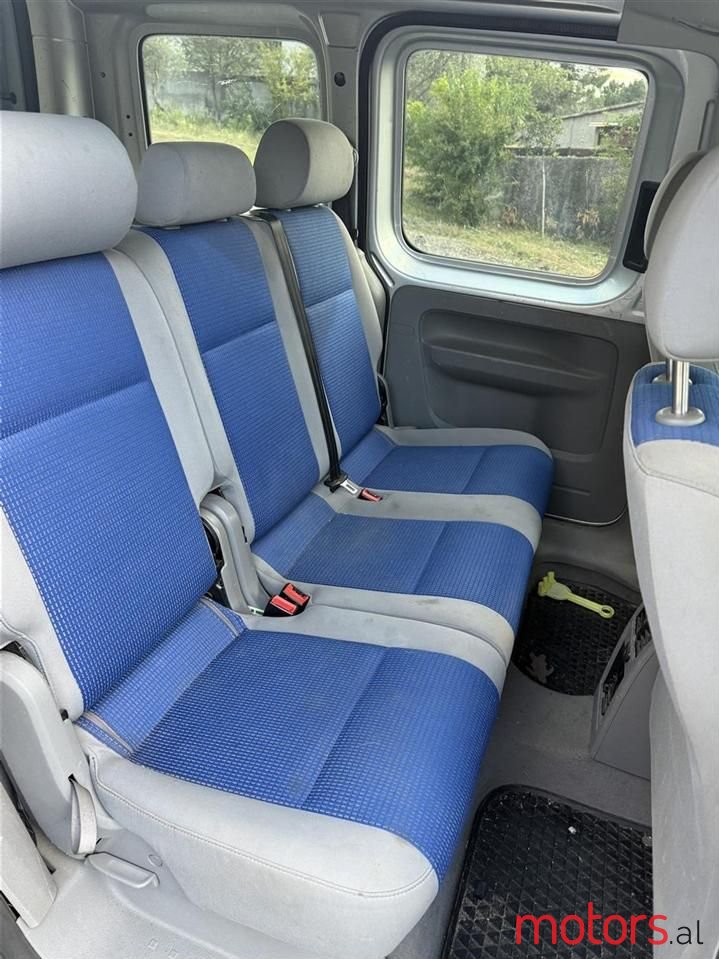 2007' Volkswagen Caddy photo #6