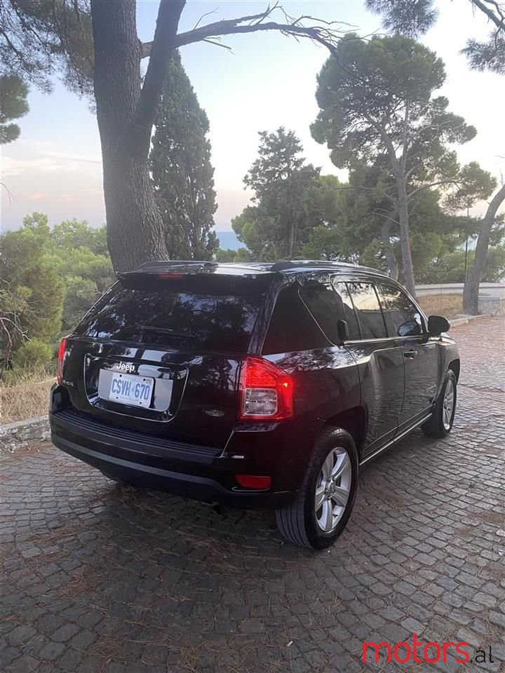 2012' Jeep Compass photo #5