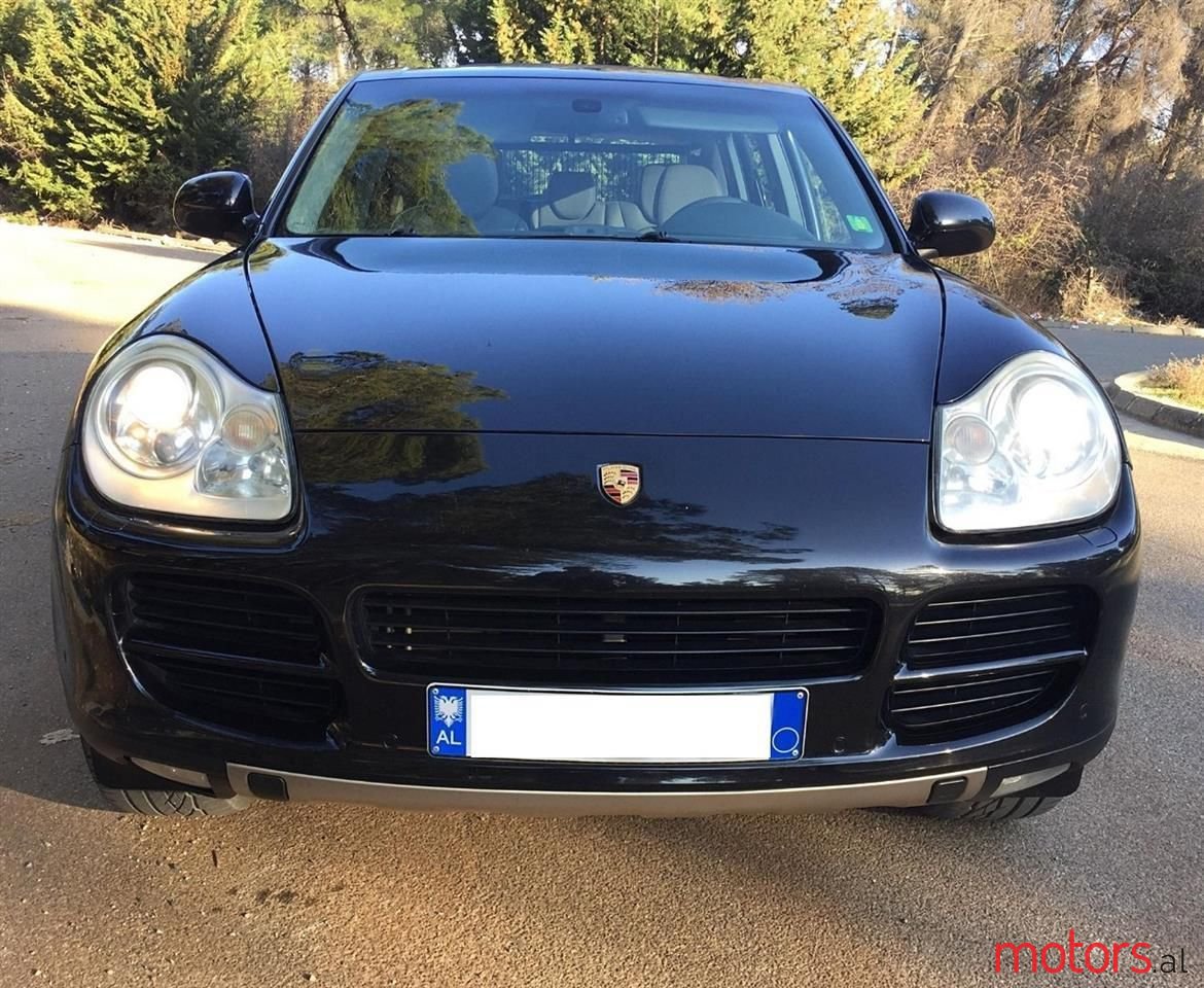 2005' Porsche Cayenne photo #6
