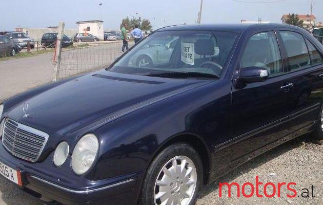 2001' Mercedes-Benz E-Class photo #2