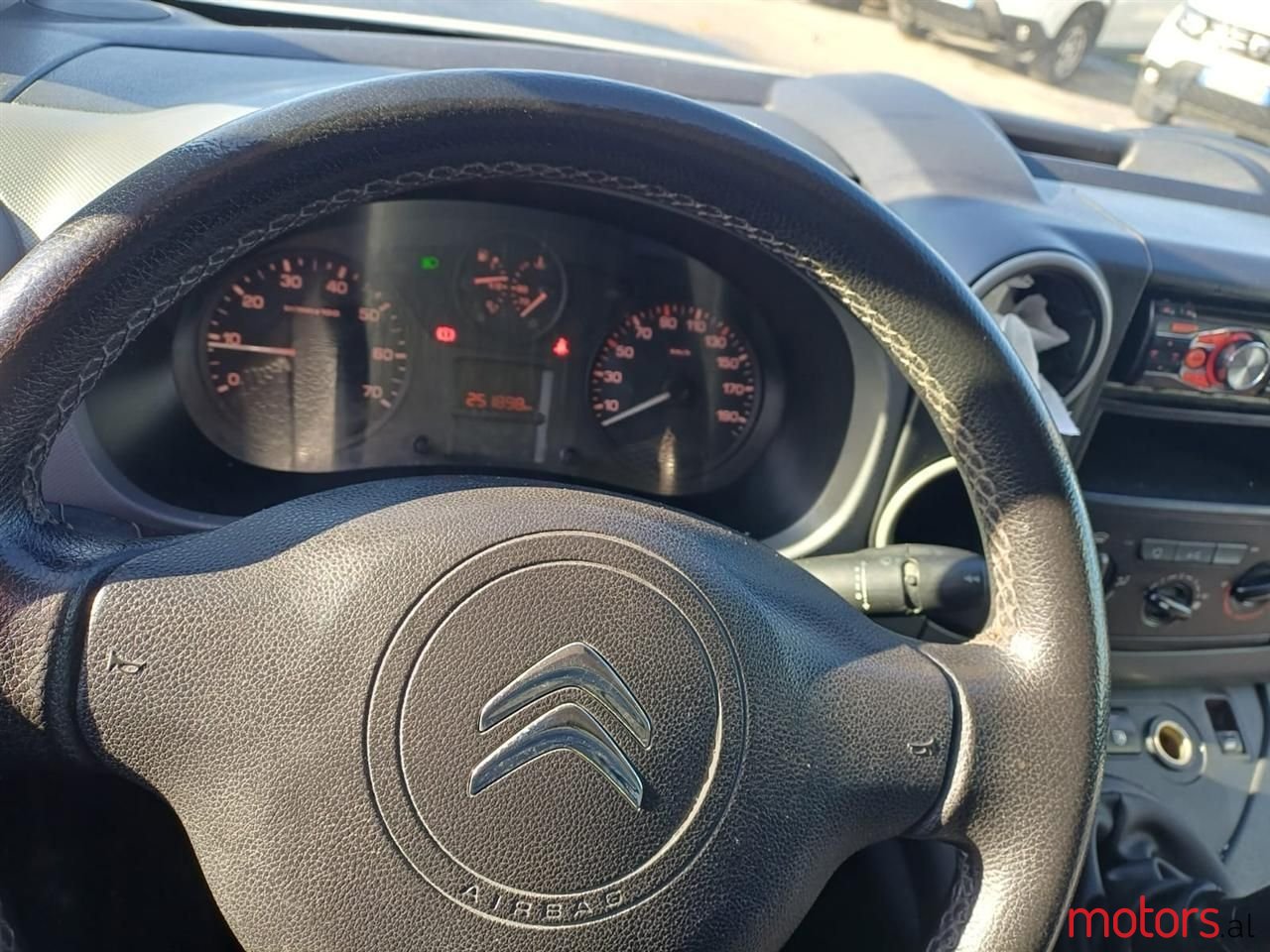 2017' Citroen Berlingo photo #2