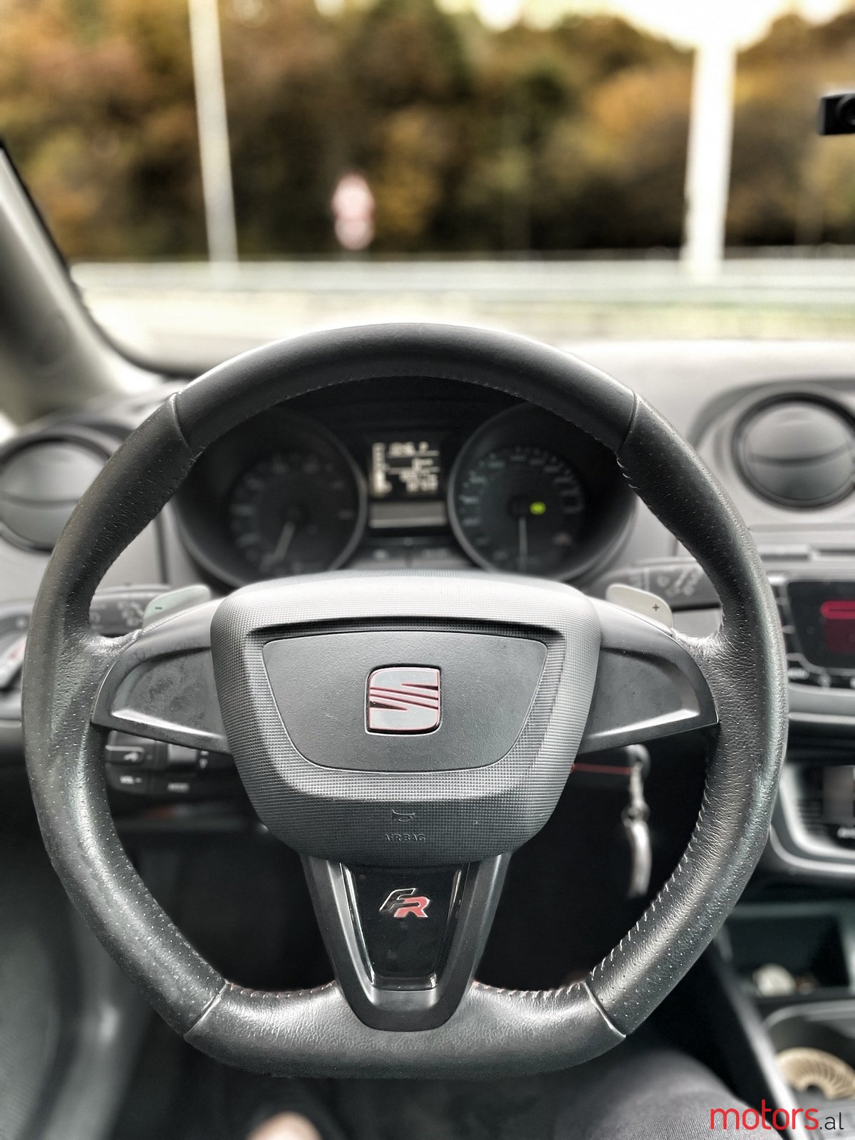 2012' SEAT Ibiza photo #2