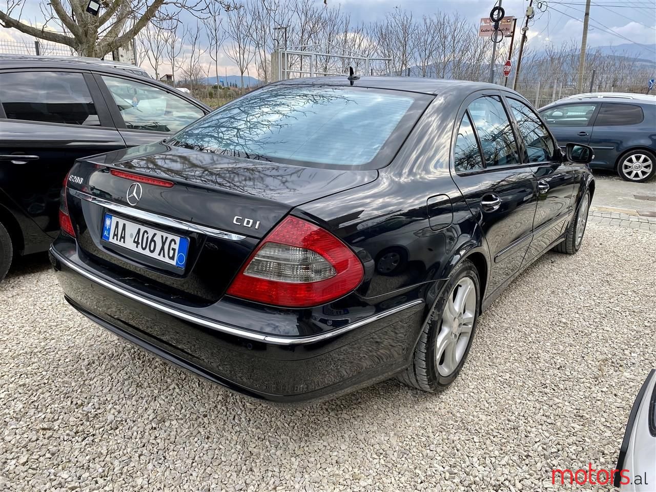 2008' Mercedes-Benz E 200 photo #6