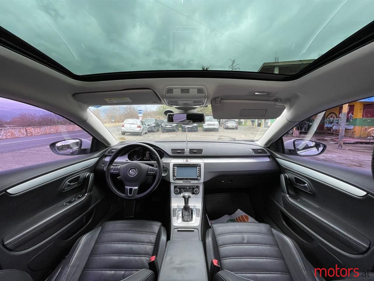 2011' Volkswagen photo #6