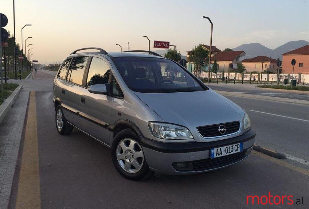 2001' Opel Zafira photo #1