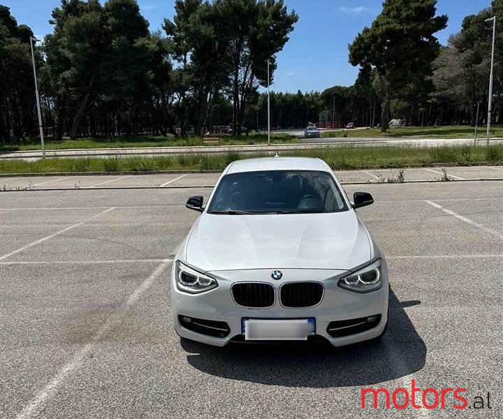 2013' BMW 118 photo #4