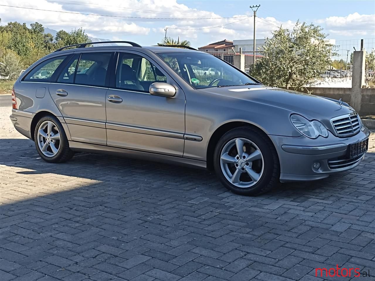 2005' Mercedes-Benz C 220 photo #1
