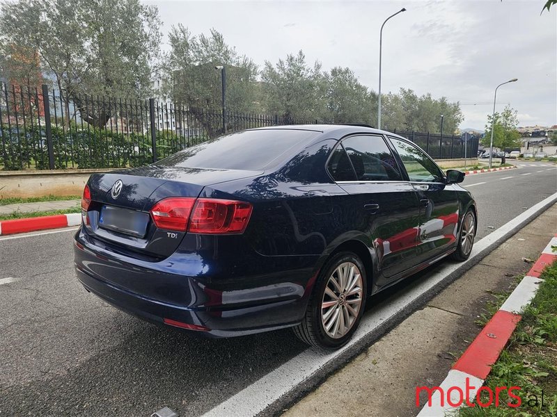 2014' Volkswagen Jetta photo #3