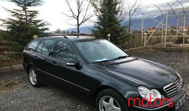 2004' Mercedes-Benz C-Class photo #1