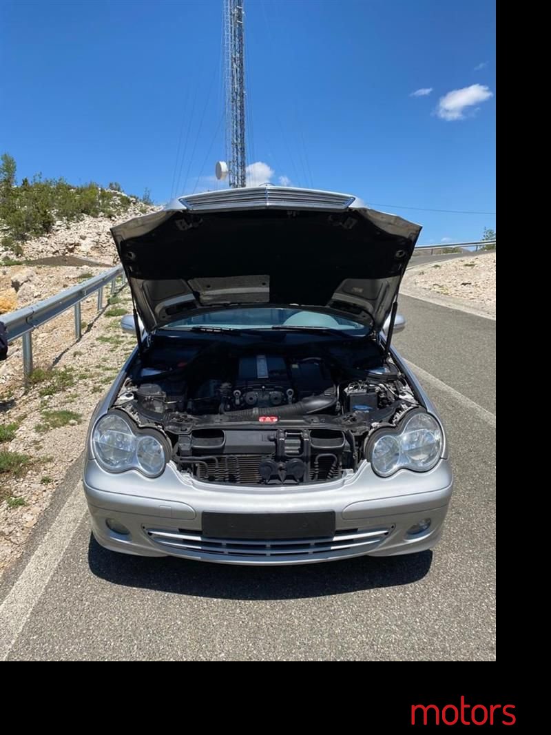 2005' Mercedes-Benz C 180 photo #5