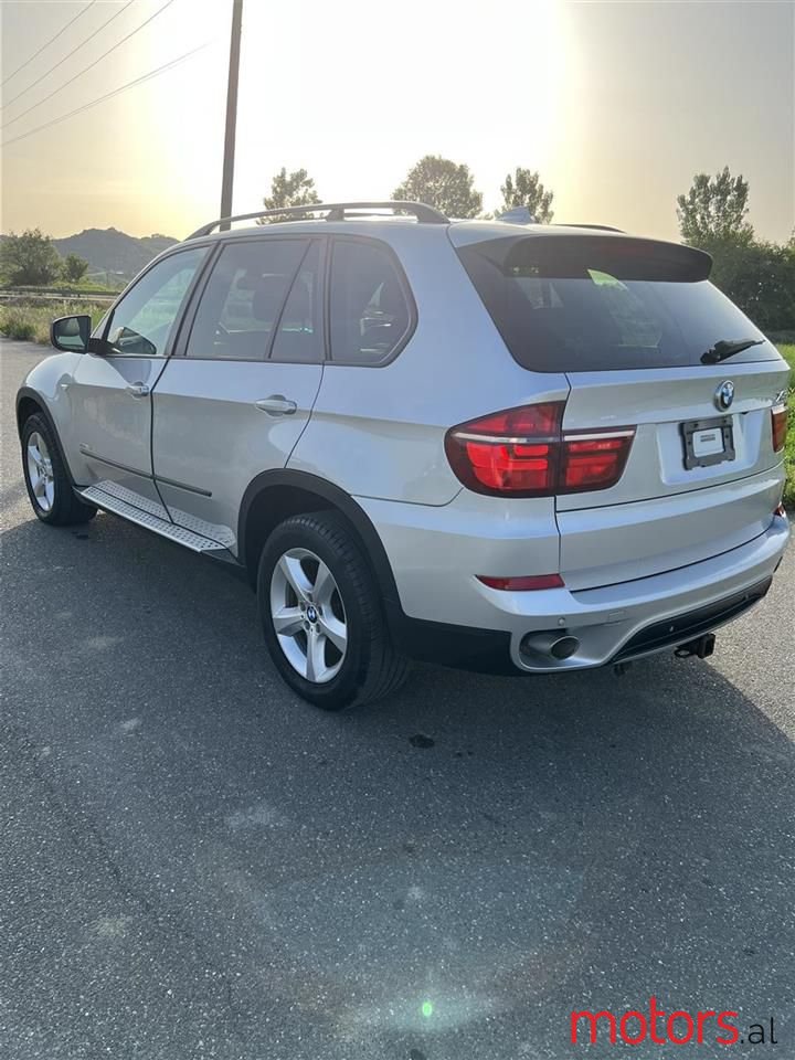 2011' BMW X5 photo #6