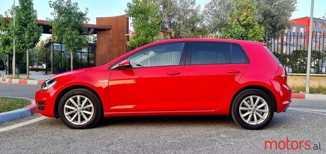 2015' Volkswagen Golf photo #5