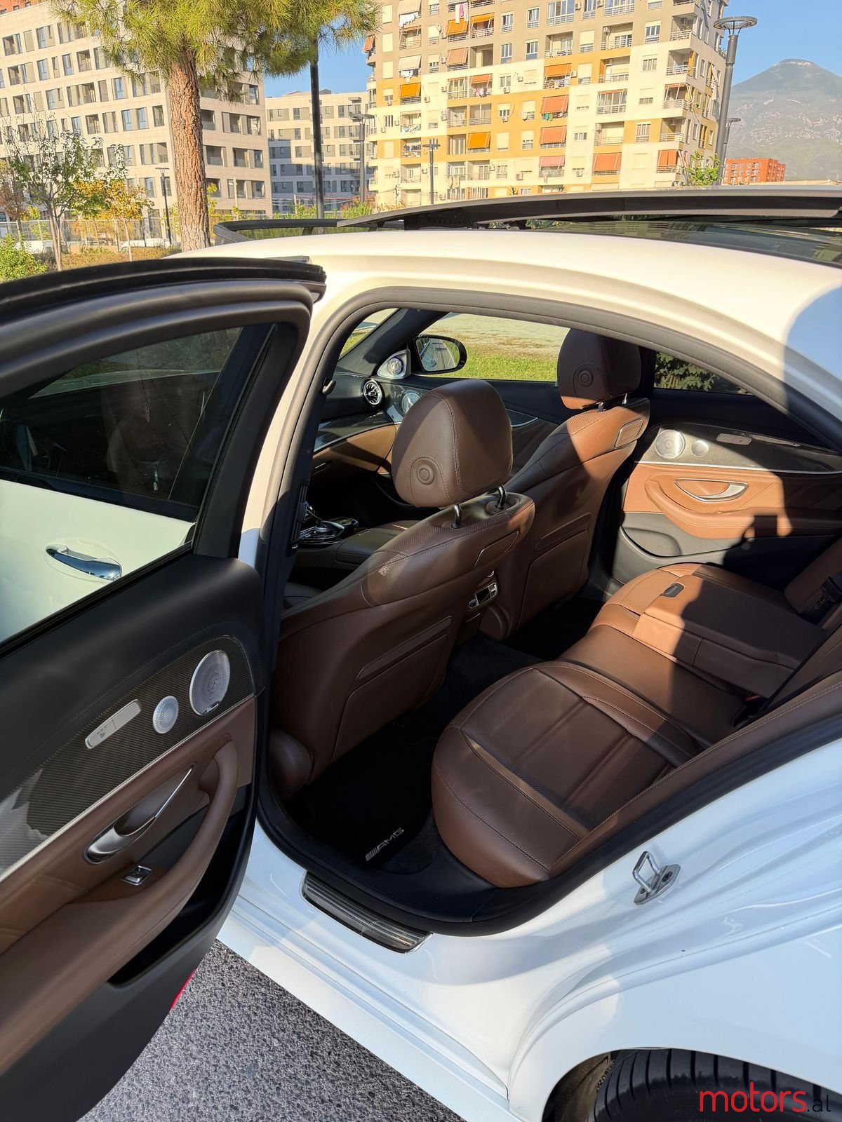 2019' Mercedes-Benz E53 AMG photo #5