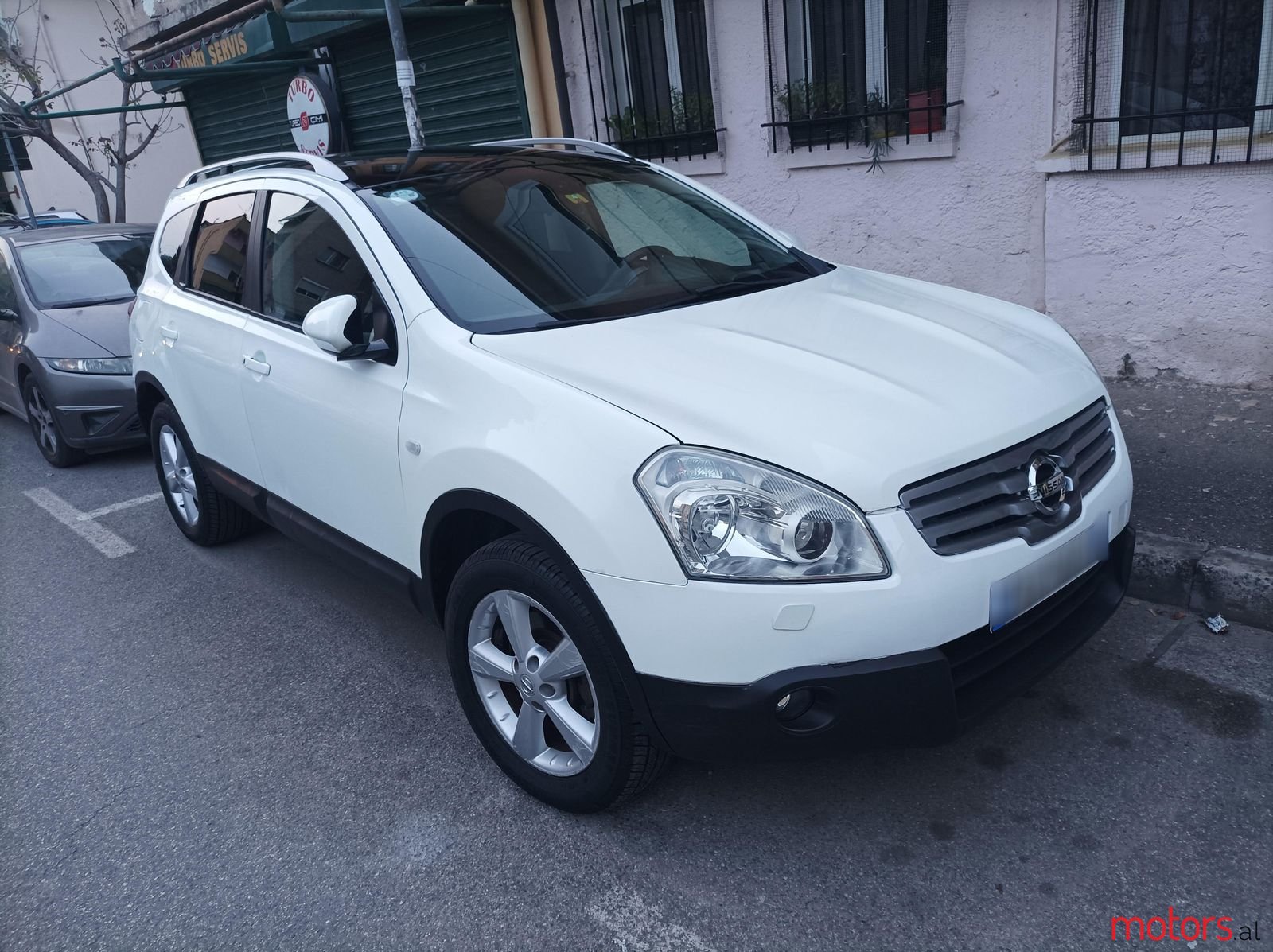 2009' Nissan Qashqai+2 photo #1