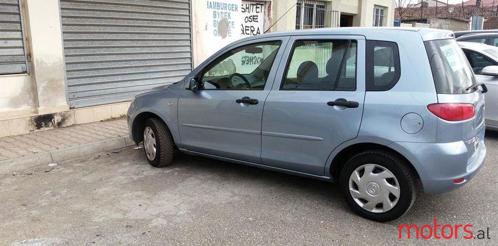 2005' Mazda 2 photo #2
