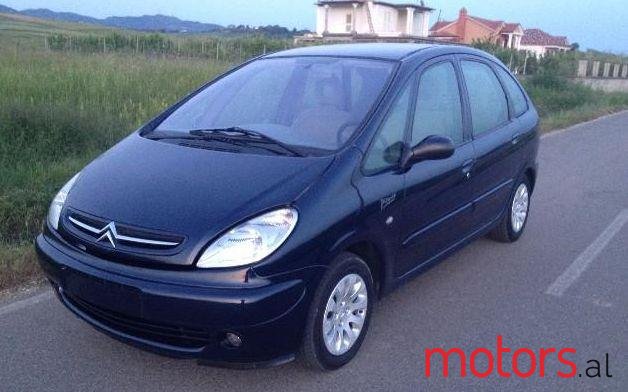 2002' Citroen Xsara Picasso photo #2