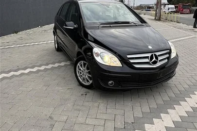 2010' Mercedes-Benz B 180