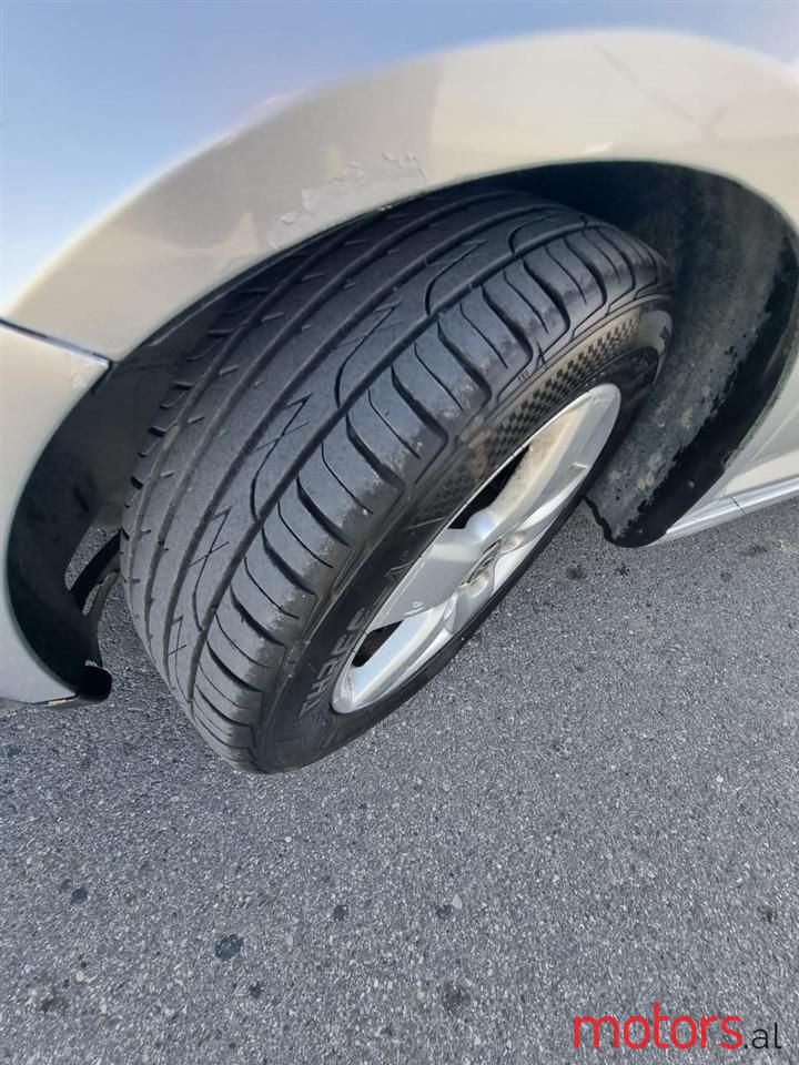 2007' Volkswagen Golf Plus photo #2