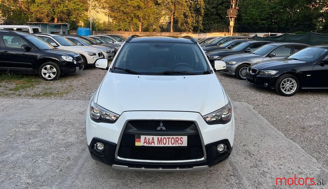 2010' Mitsubishi ASX photo #3