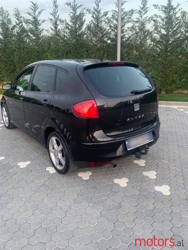 2006' SEAT Altea photo #3