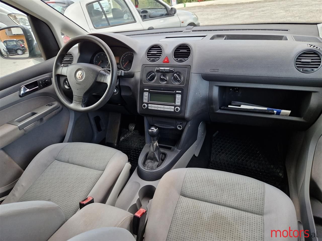 2008' Volkswagen Caddy photo #4