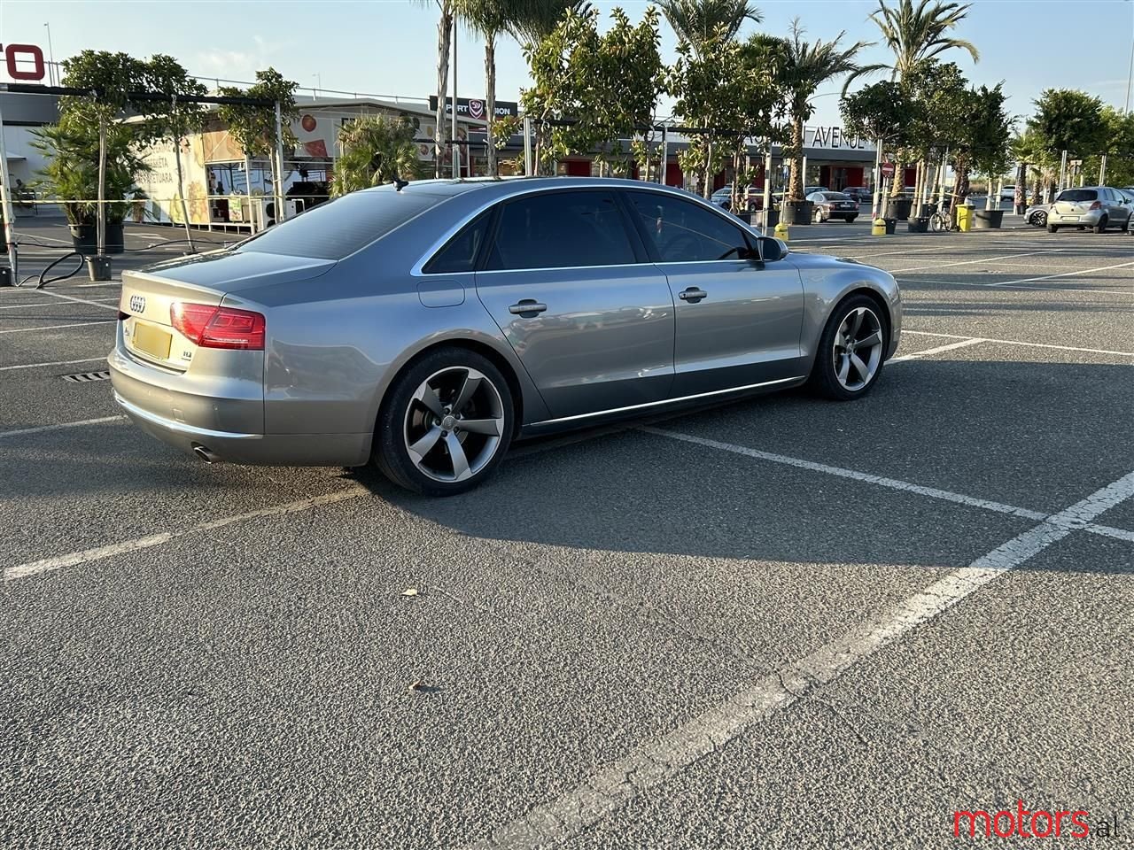 2011' Audi A8 photo #4