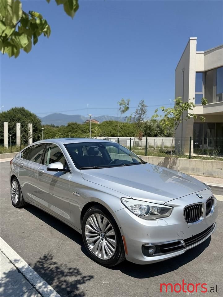 2015' BMW 535 photo #1