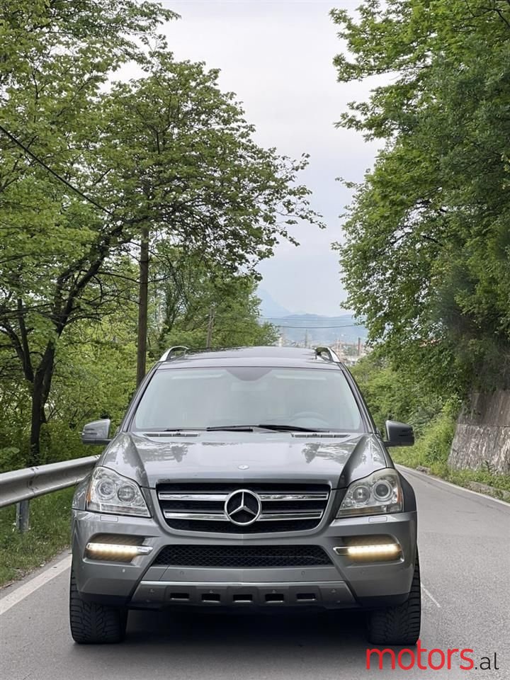 2011' Mercedes-Benz GL 350 photo #2