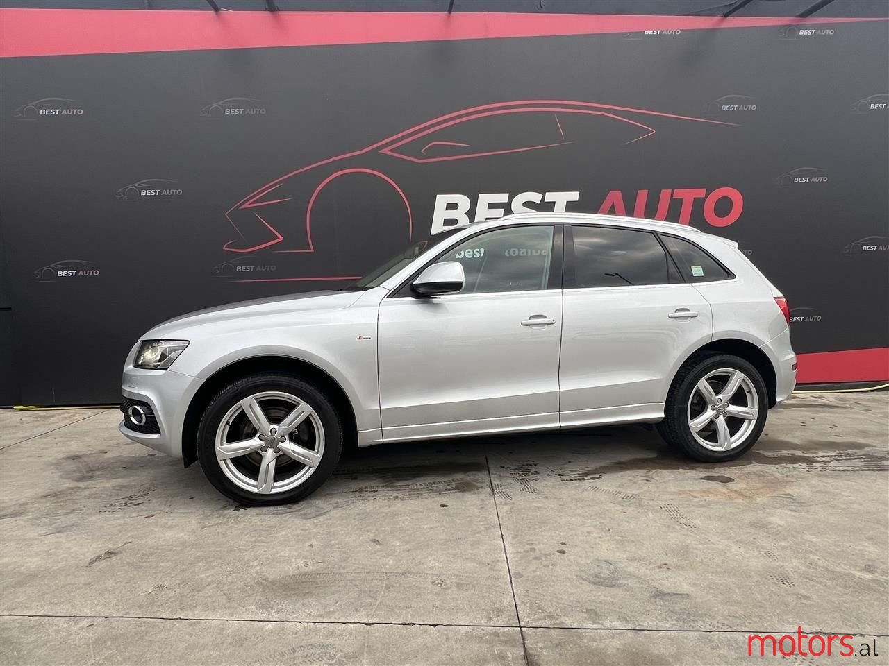 2010' Audi Q5 photo #1