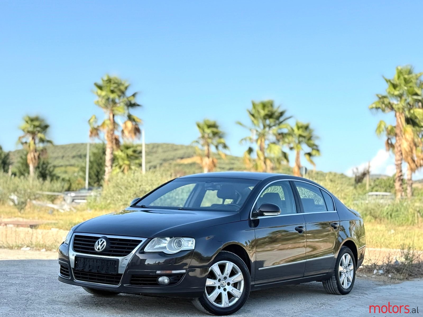 2008' Volkswagen Passat photo #5